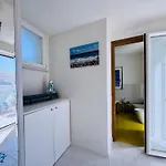 Casa de Férias Yourhome - White House Giò *